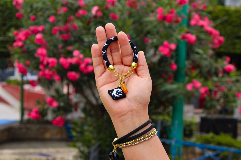 joyeria con bordado zoque de copainala