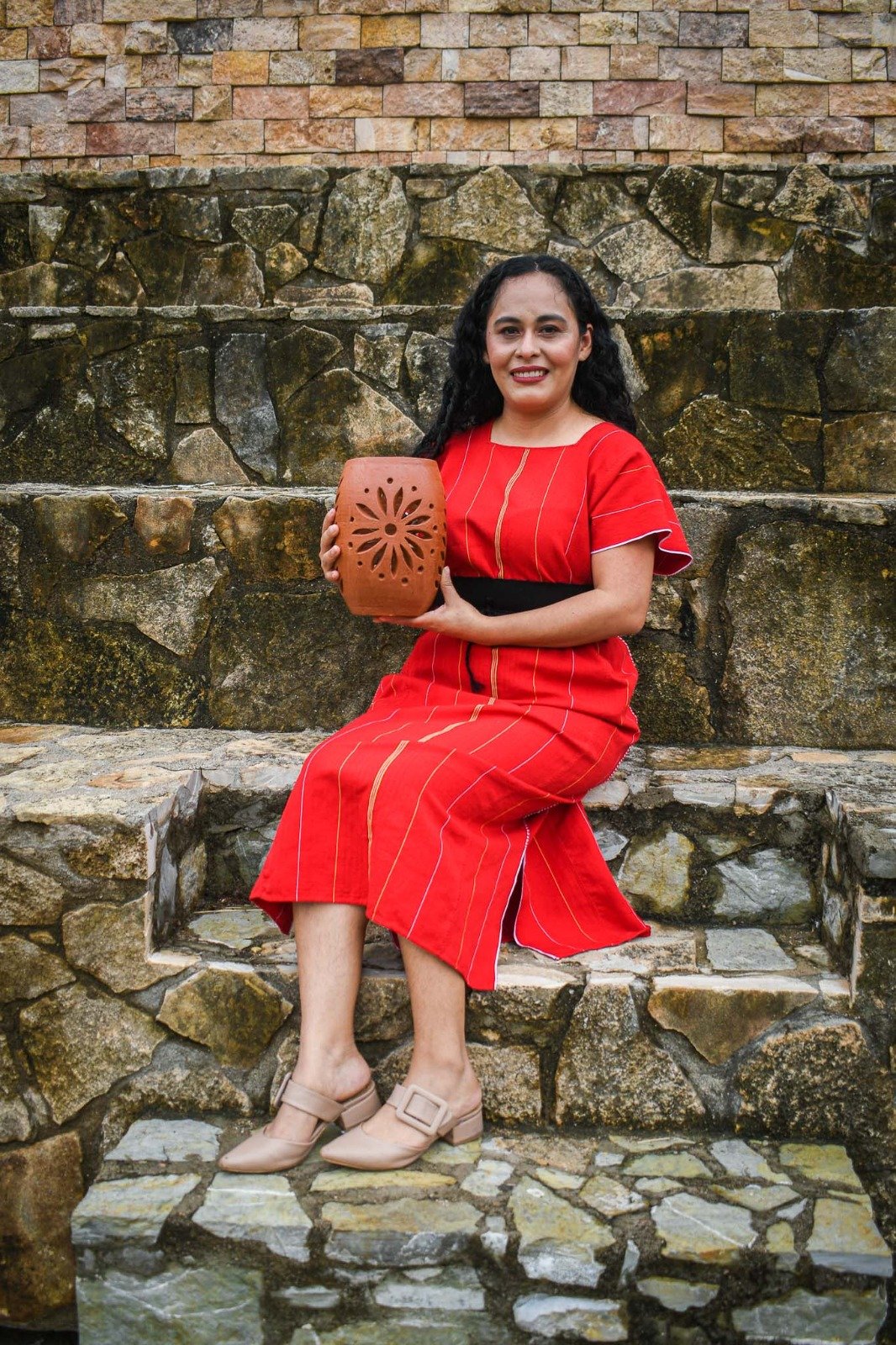 mujer zoque elaboradora de productos artesanales en copainala chiapas