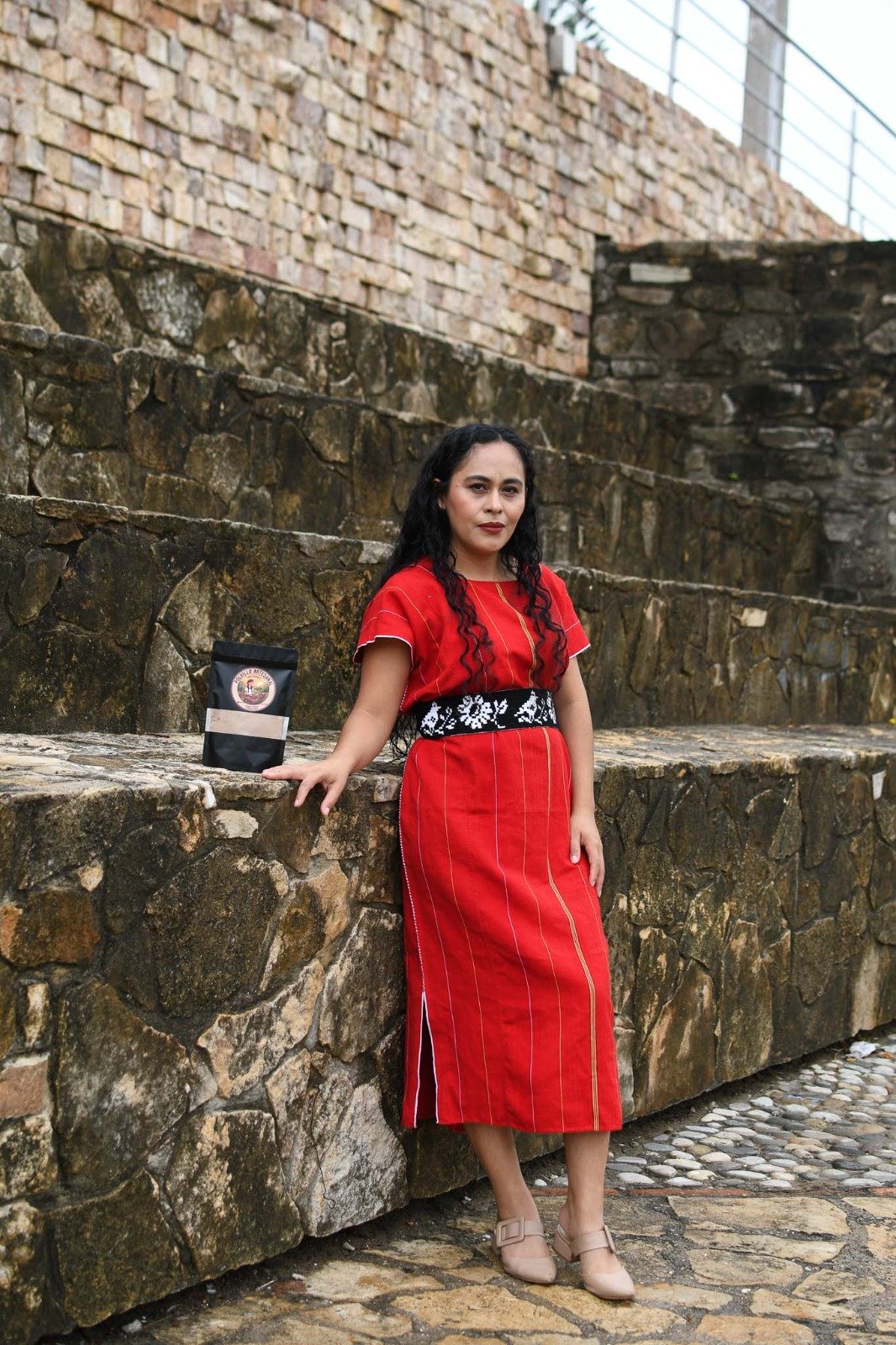 mujer zoque elaboradora de productos artesanales en copainala chiapas