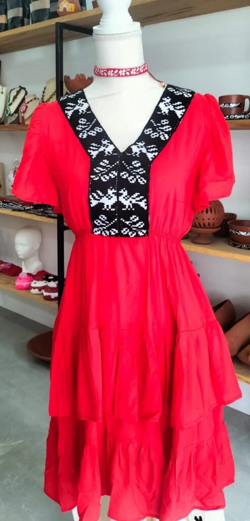 accesorios con bordado zoque tradicional de copainala chiapas